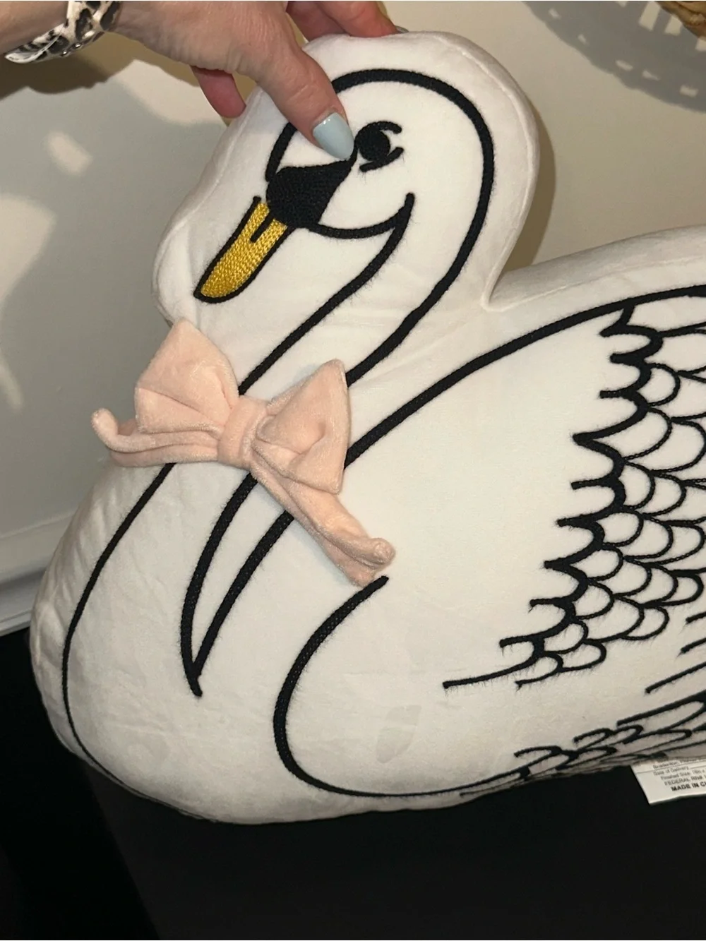 Day dream Society white swan